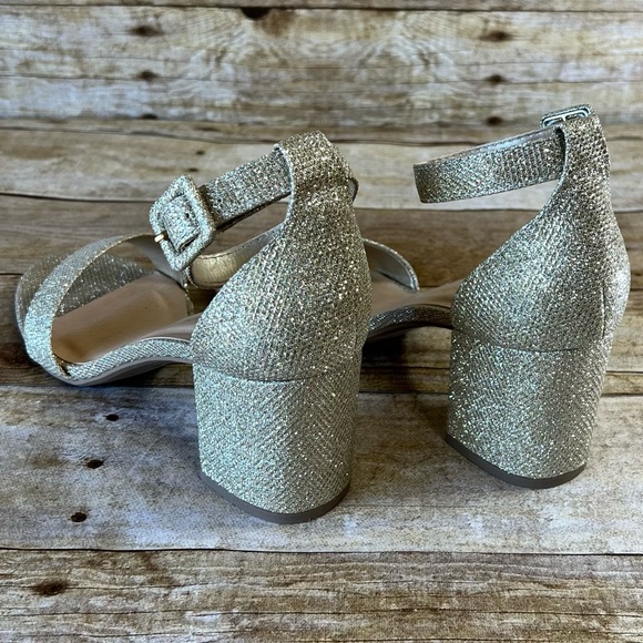 City Classifies Size 7.5 Womens Shoes - Picture 7 of 12